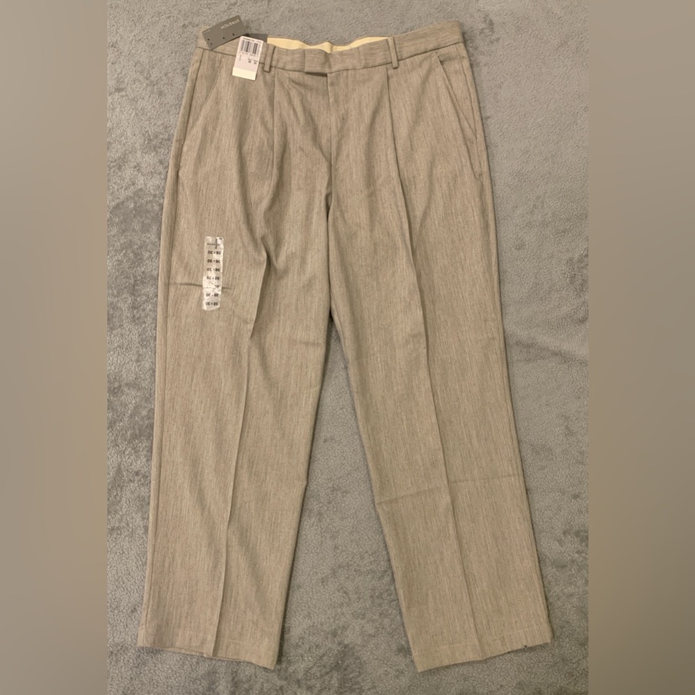 Dockers Men's Tan Dress Pants